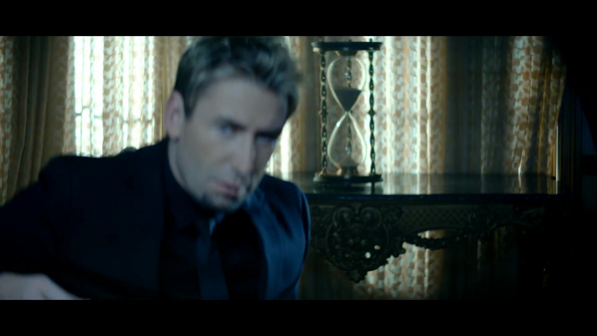 Avril_Lavigne___Let_Me_Go_ft_Chad_Kroeger_158.jpg