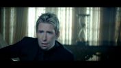 Avril_Lavigne___Let_Me_Go_ft_Chad_Kroeger_148.jpg