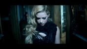 Avril_Lavigne___Let_Me_Go_ft_Chad_Kroeger_180.jpg