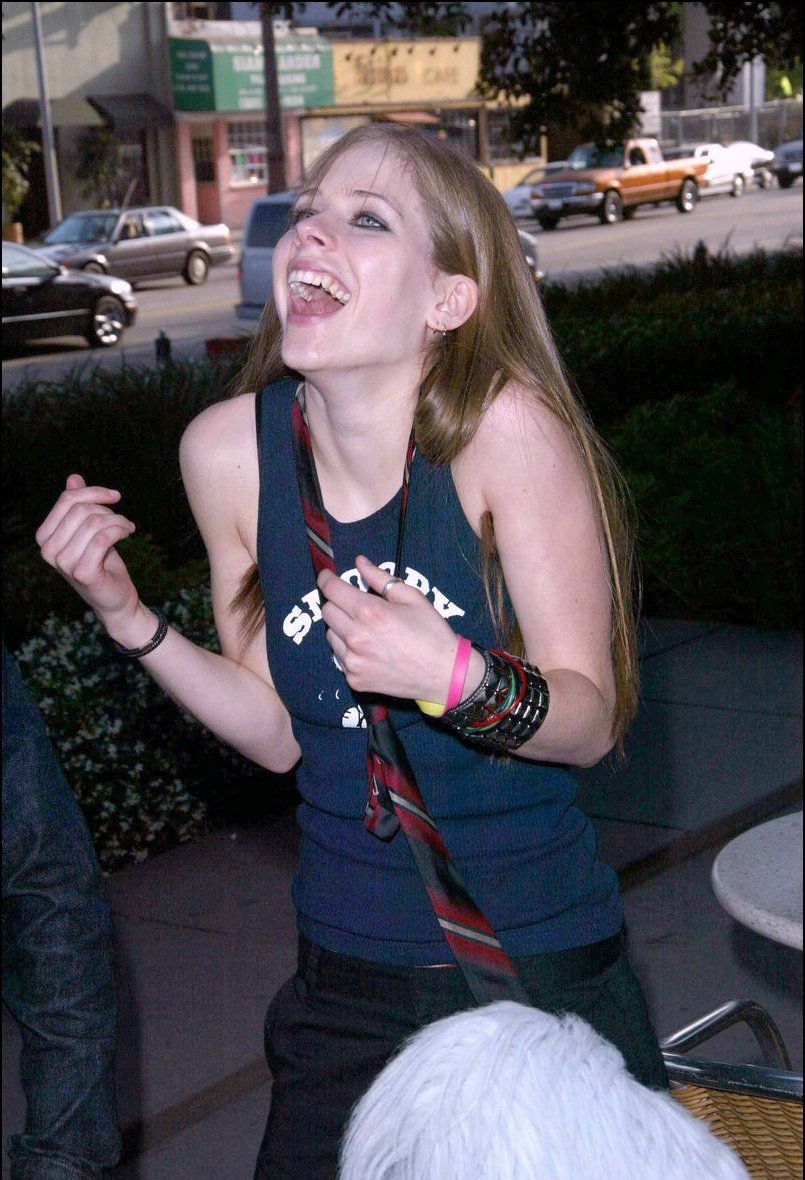 avril-lavigne-680-n16999.jpg