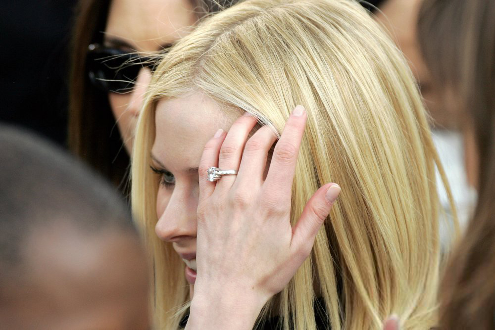 Avril_(5).jpg