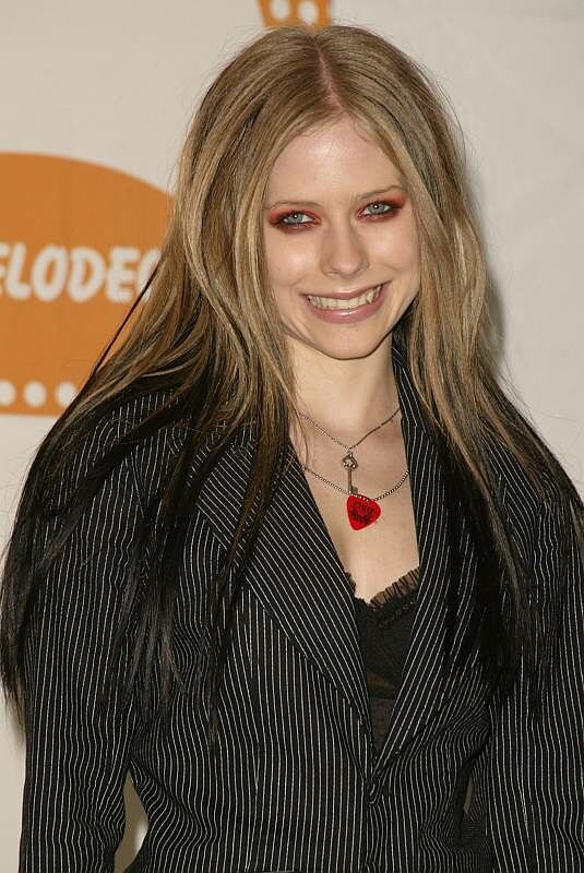avril-lavigne-104-n14642.jpg