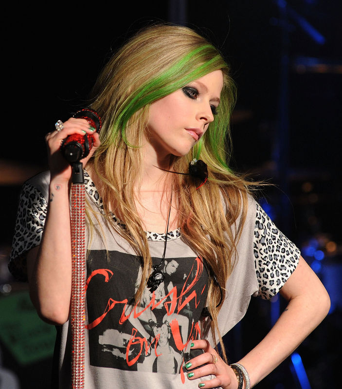 aol201102.jpg