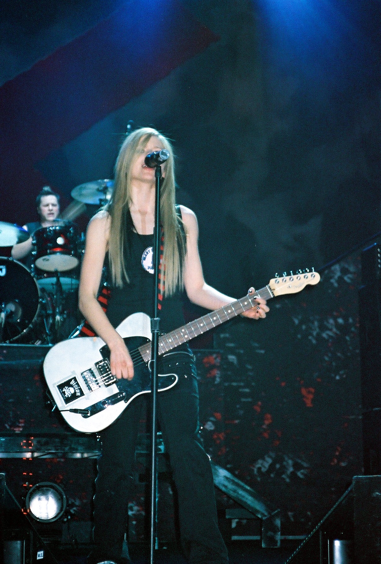 avril5.jpg