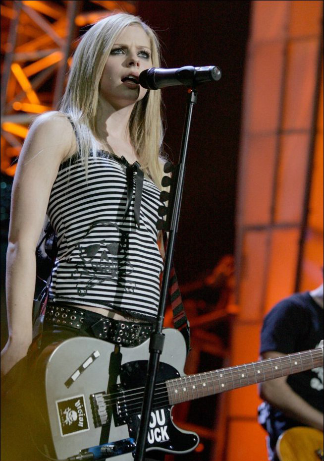 avril-lavigne-423-n23193.jpg