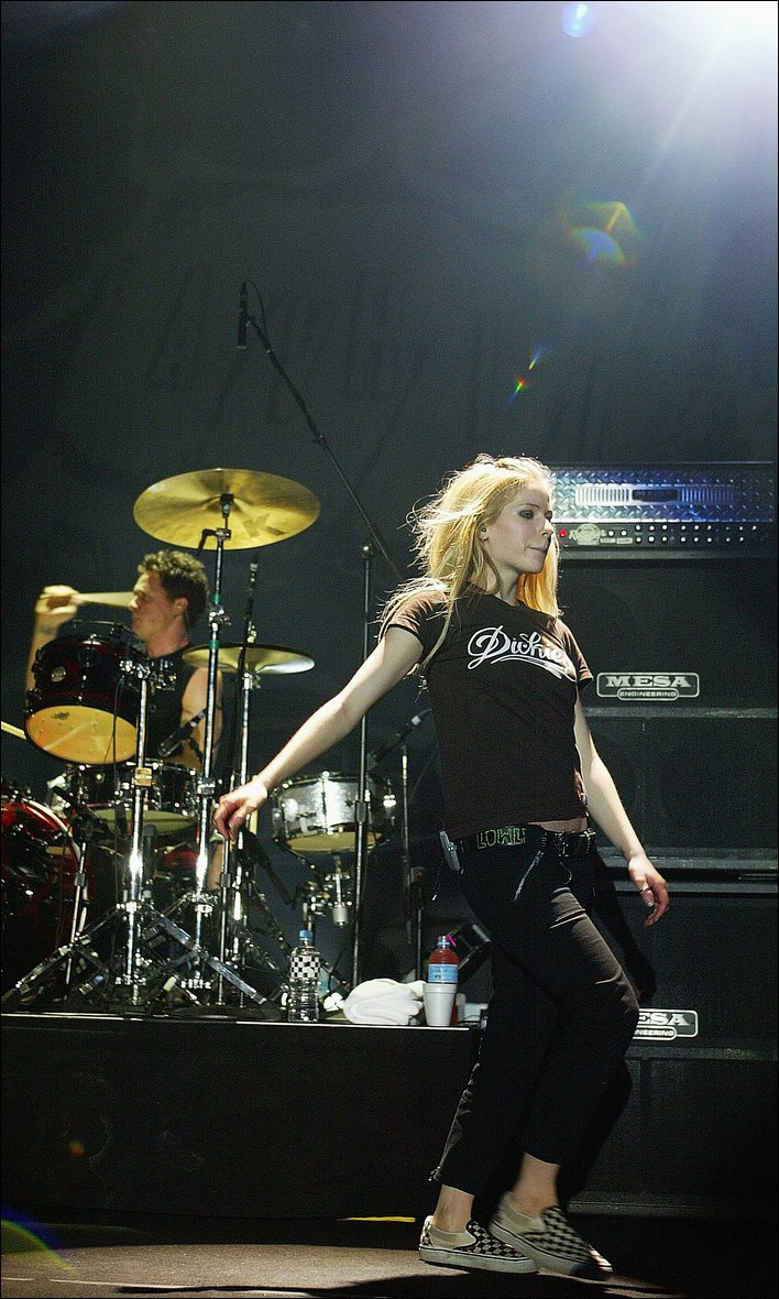 avril-lavigne-128-n25067.jpg