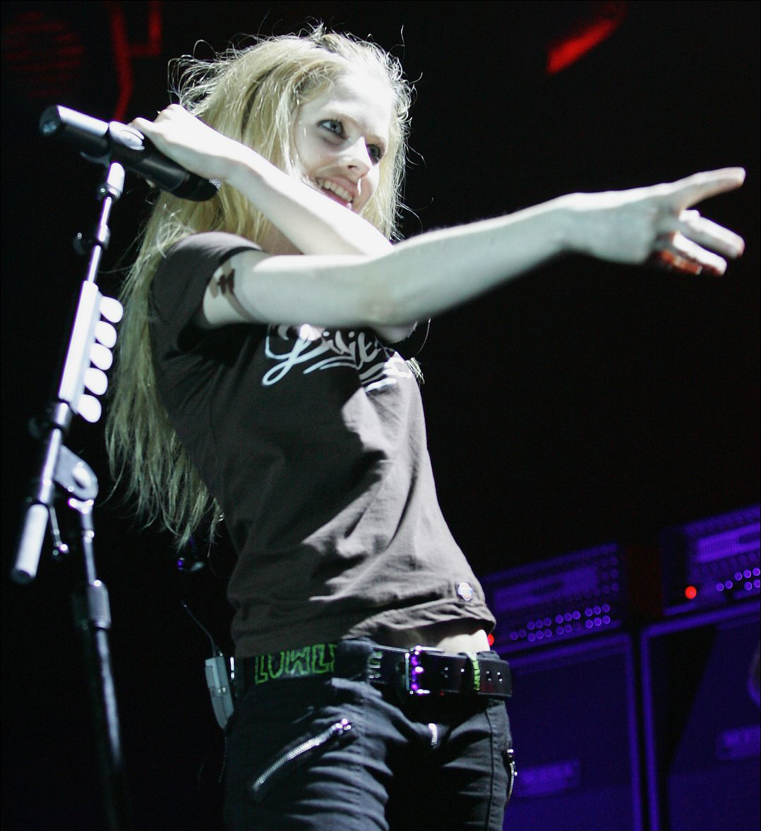 avril-lavigne-804-n25054.jpg