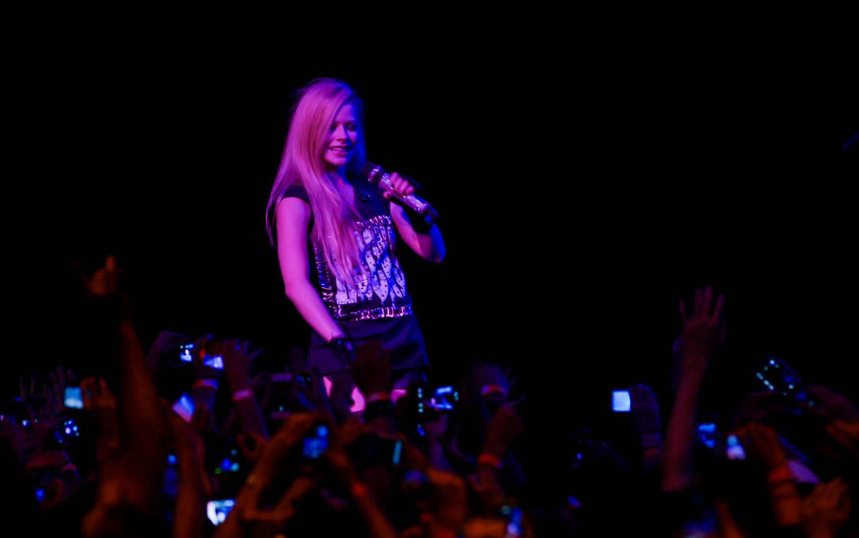 avrillavignetoursaopaulo29042014_285629.jpg