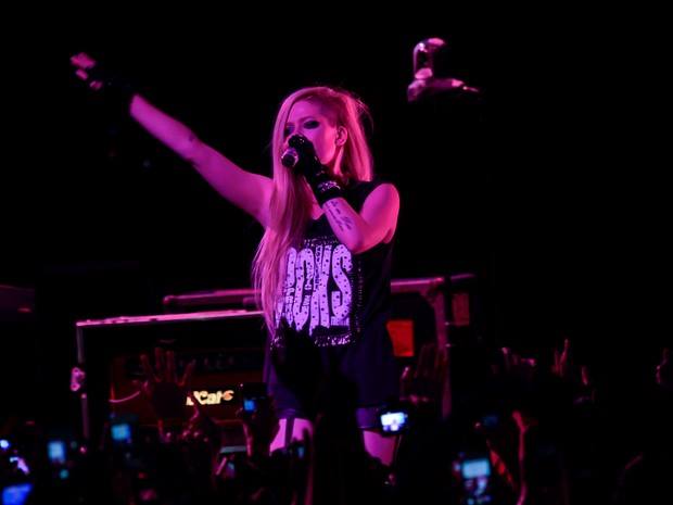 avrillavignetoursaopaulo29042014_287129.jpg
