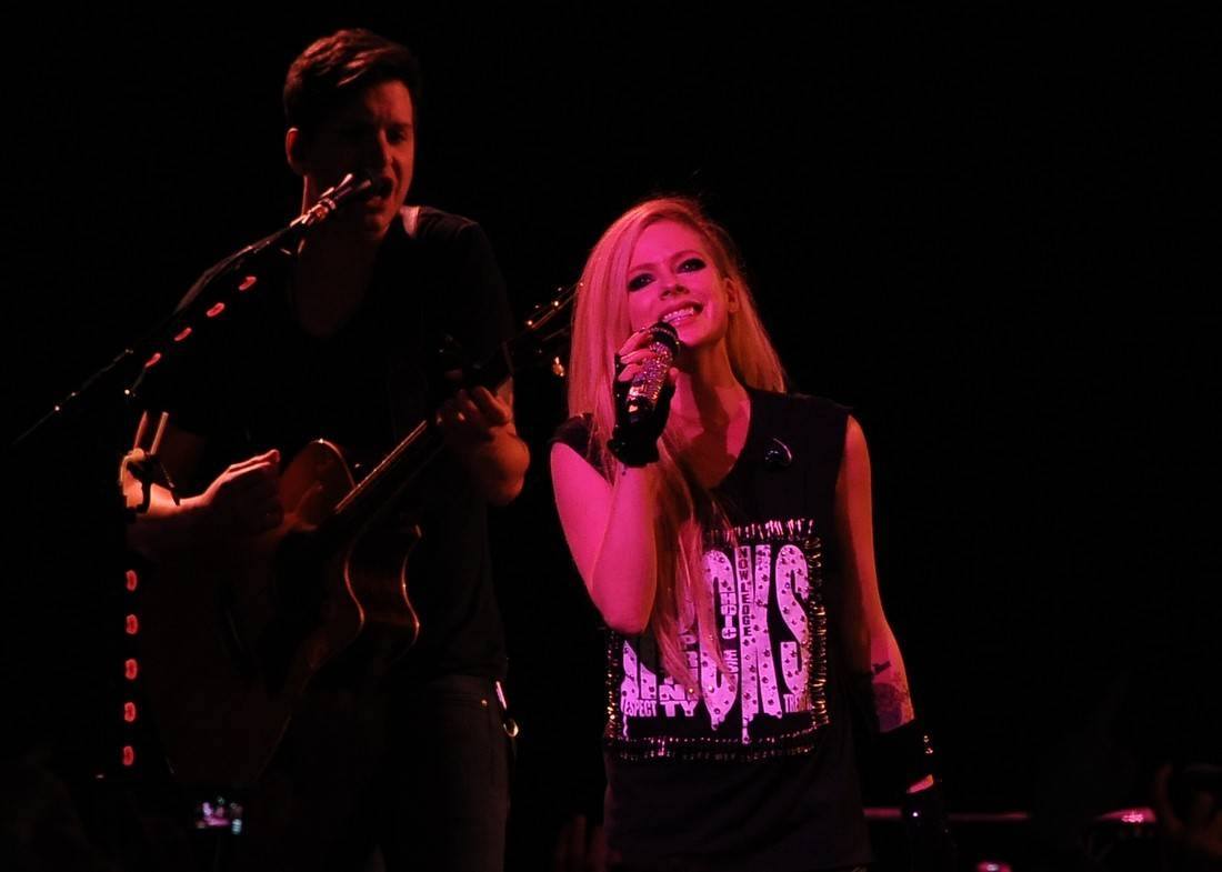 avrillavignetoursaopaulo29042014_287729.jpg