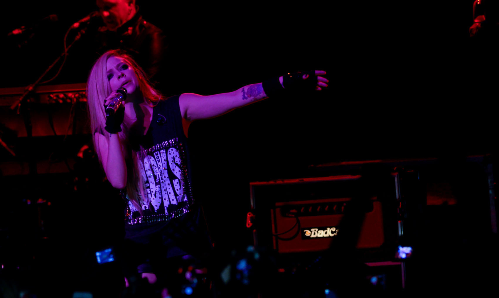 avrillavignetoursaopaulo29042014_288629.jpg