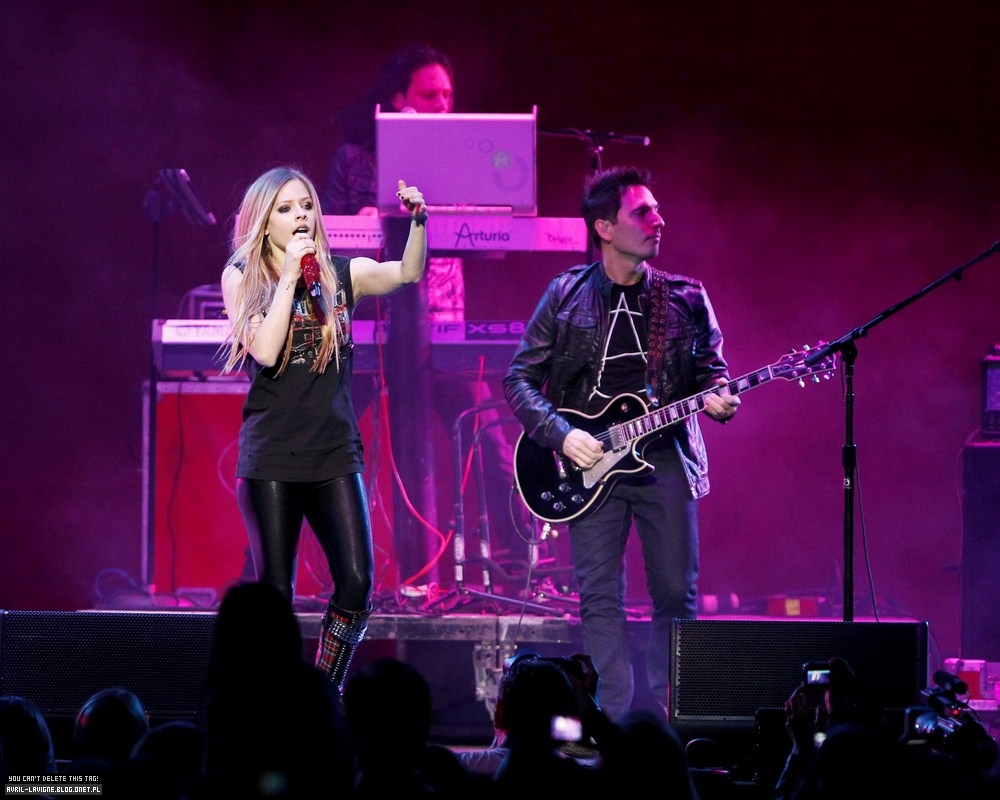 y100_28329.jpg