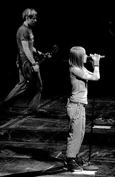 avril_1.jpg
