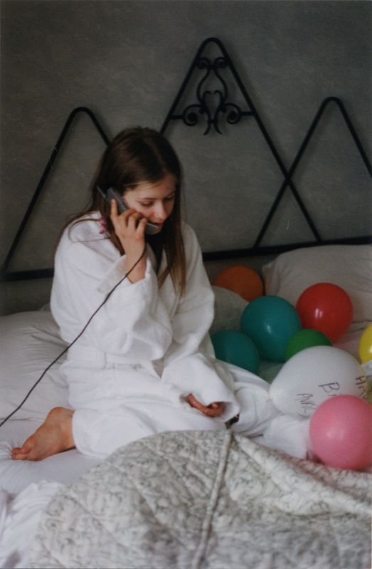 New-Private-Unseen-Photos-of-Avril-Lavigne-From-her-18th-Birthday-avril-lavigne-18425121-523-799.jpg