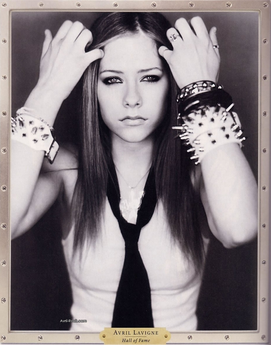 lavigne01.jpg