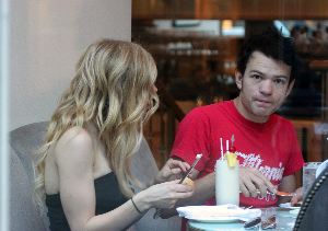 lavigne_whibley_050905_06.jpg